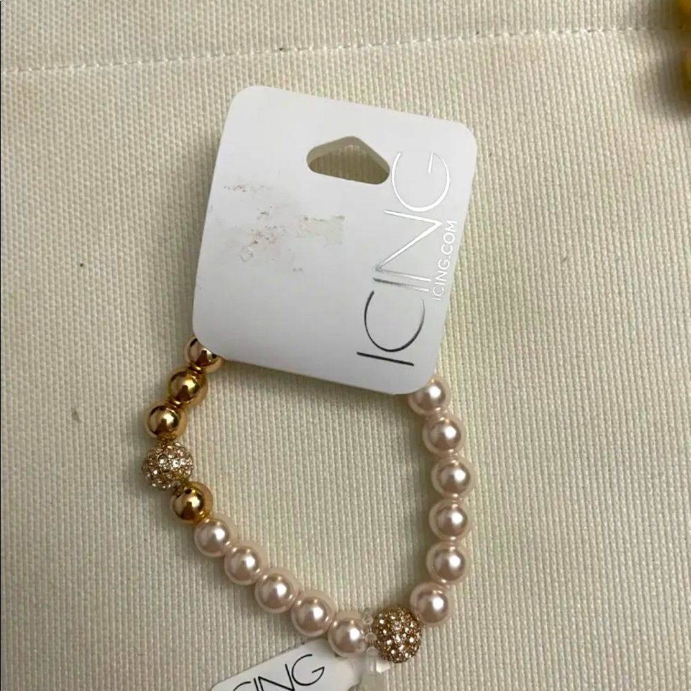 Elegant bracelet